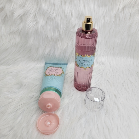 Bath & Body Works Sweetest Song Mist & Lotion Set. - Picture 3 of 3